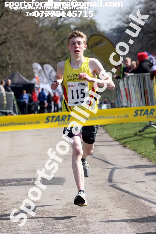 Mens under-17s 5k road race, 2018 ERRA Under-17s and Under-15s 5k Champs, Sutton Coldfield. Photo: David T. Hewitson/Sports for All Pics